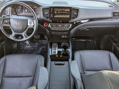 Used 2021 Honda Pilot Touring image 15