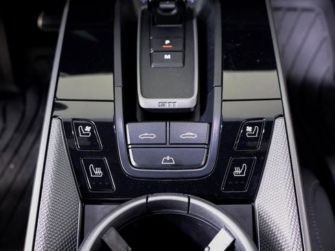 Certified 2024 Porsche 911 Carrera 4S image 24