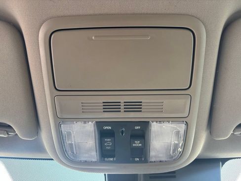 Used 2019 Honda Pilot EX-L image 39