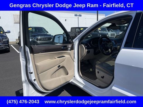 Used 2019 Jeep Grand Cherokee Overland AWD/4WD image 33