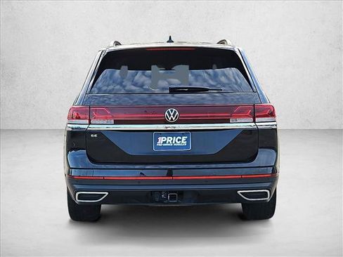 Used 2025 Volkswagen Atlas SE FWD image 7