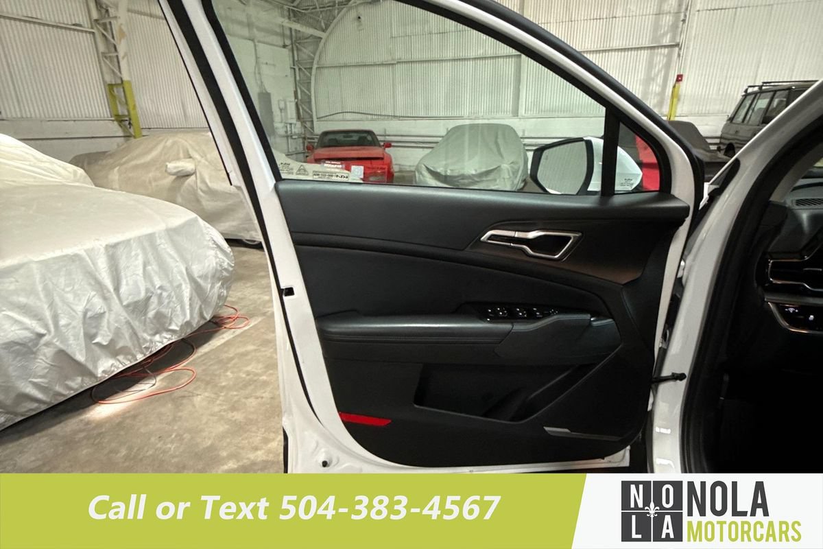 Used 2023 Kia Sportage EX FWD image 19