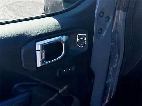 Used 2023 Jeep Wrangler Unlimited Rubicon 4xe w/ Steel Bumper Group image 19