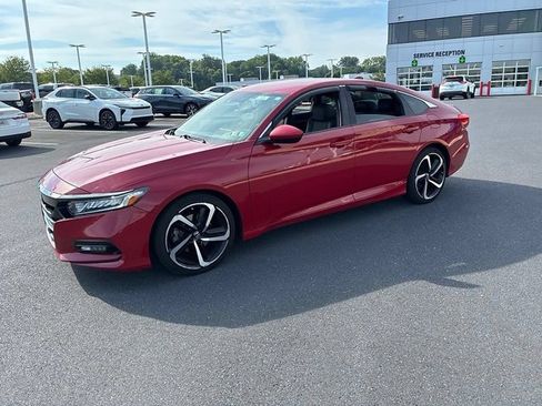 Used 2018 Honda Accord Sport image 17
