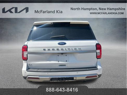 Used 2023 Ford Expedition XLT AWD/4WD image 5