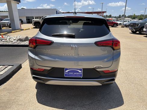 Used 2024 Buick Encore GX Preferred FWD image 25