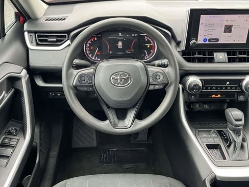Used 2023 Toyota RAV4 XLE image 17