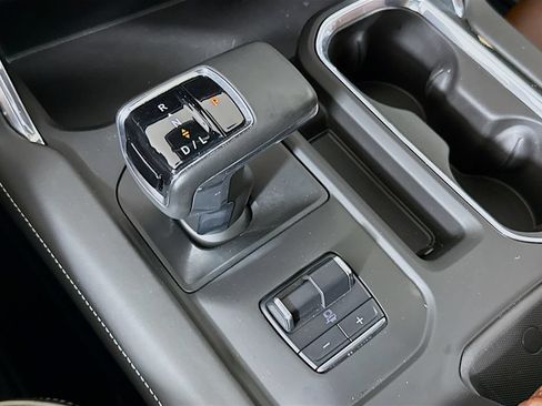 Used 2024 GMC Sierra 1500 Denali Ultimate AWD/4WD image 17