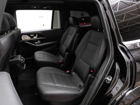 Used 2024 Mercedes-Benz GLS 450 4MATIC image 45