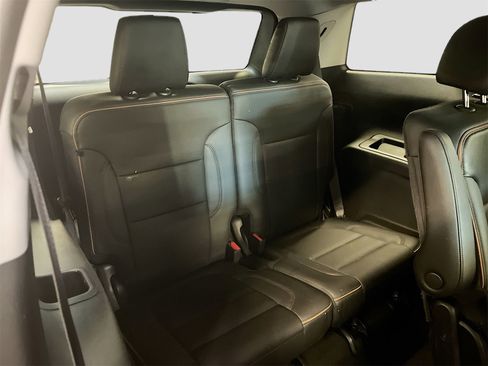 Used 2023 GMC Acadia AT4 w/ Preferred Package image 29
