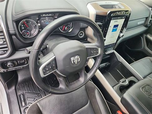 Used 2022 RAM 1500 Laramie w/ Laramie Southwest Edition image 10