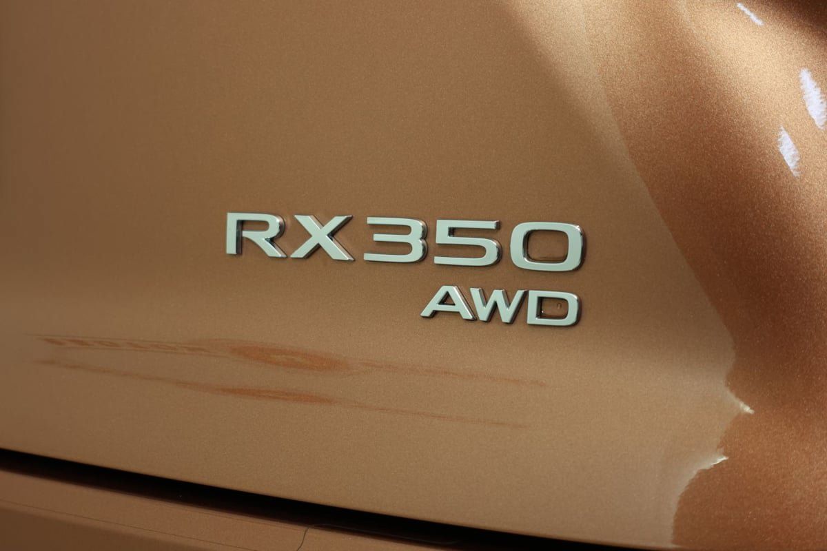 Used 2025 Lexus RX 350 Premium w/ Accessory Package AWD/4WD image 15