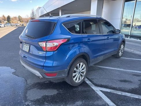 Used 2017 Ford Escape Titanium image 4