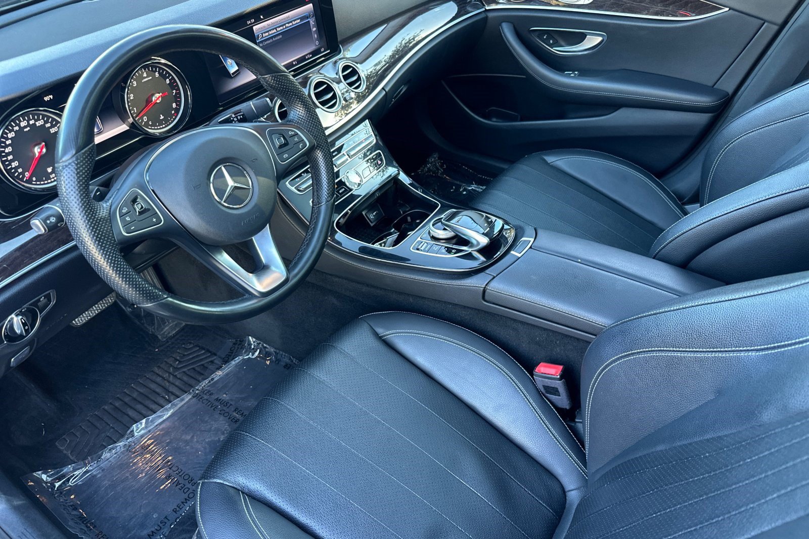 Used 2017 Mercedes-Benz E 400 4MATIC Wagon image 11