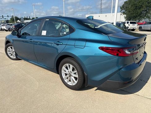 Used 2025 Toyota Camry LE w/ Convenience Package AWD/4WD image 5
