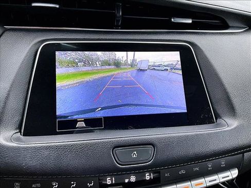 Used 2023 Cadillac XT4 Luxury image 23