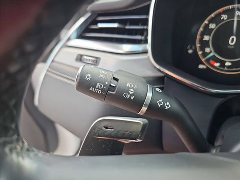 Used 2024 Jaguar F-PACE R-Dynamic S AWD/4WD image 31
