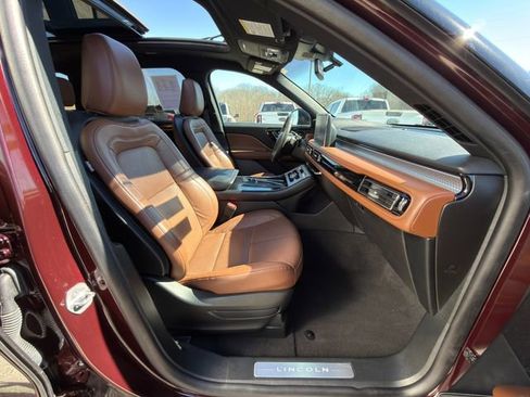 Used 2023 Lincoln Aviator Grand Touring w/ Equipment Group 301A image 9