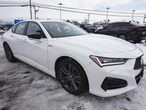 Used 2023 Acura TLX A-Spec Package image 3