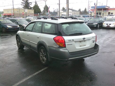 Used 2005 Subaru Outback 3.0R L.L. Bean image 3