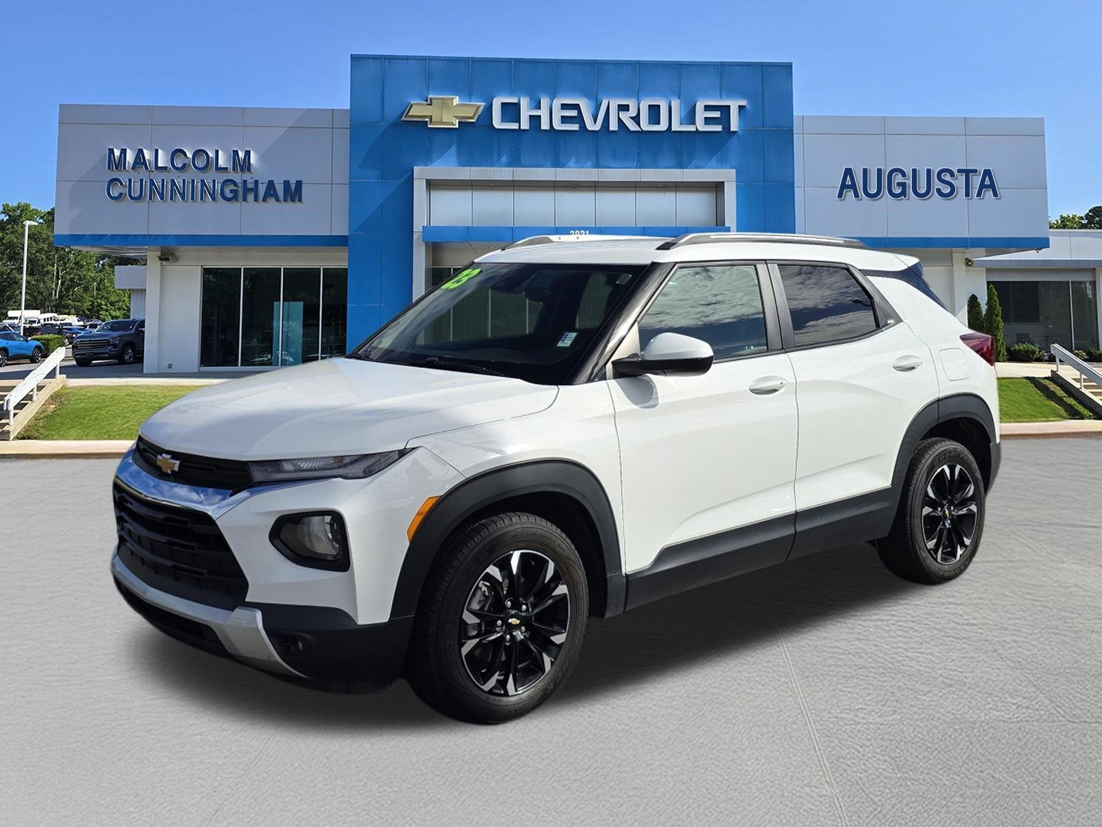 Certified 2023 Chevrolet TrailBlazer LT w/ Confidence II Package FWD image 1