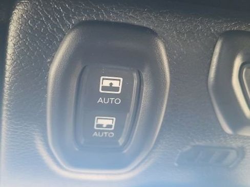 Used 2021 Jeep Wrangler Unlimited Sahara image 19