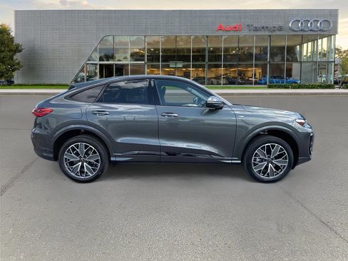 New 2026 Audi Q5 Premium Plus AWD/4WD image 2