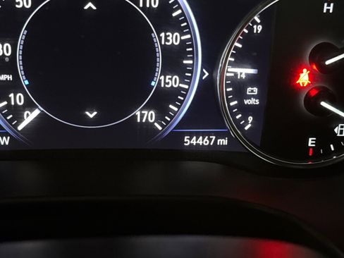 Used 2024 Buick Enclave Premium image 32