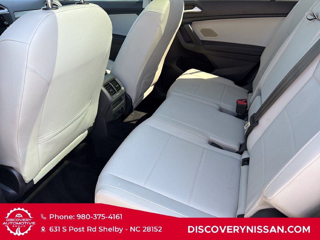 Used 2021 Volkswagen Tiguan SEL FWD image 32