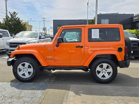 Used 2012 Jeep Wrangler Sahara w/ Dual Top Group AWD/4WD image 3