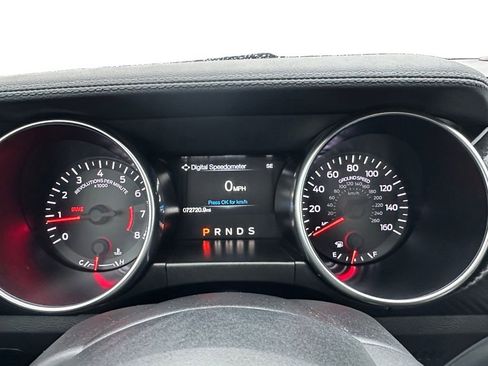 Used 2018 Ford Mustang Coupe image 13