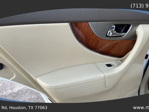 Used 2015 INFINITI QX70 3.7 w/ Premium Package image 26