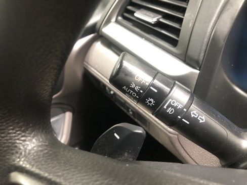 Used 2019 Honda Odyssey EX image 35