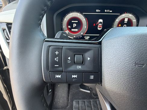 Used 2025 Nissan Rogue SL w/ SL Premium Package FWD image 27
