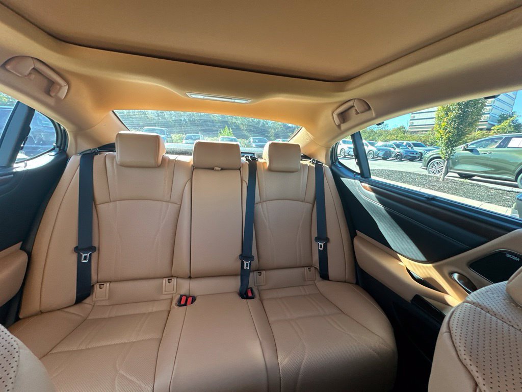 Certified 2025 Lexus ES 350 Ultra Luxury FWD image 23