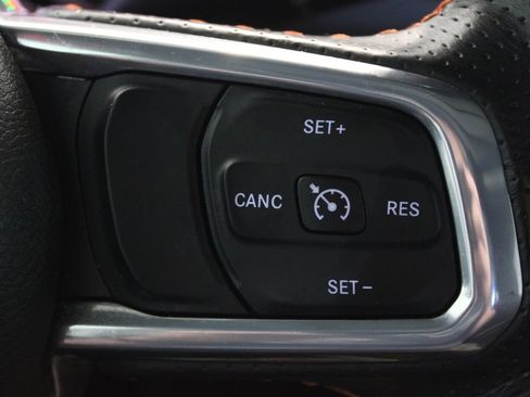 Used 2023 Jeep Gladiator Mojave w/ Cold Weather Group AWD/4WD image 23