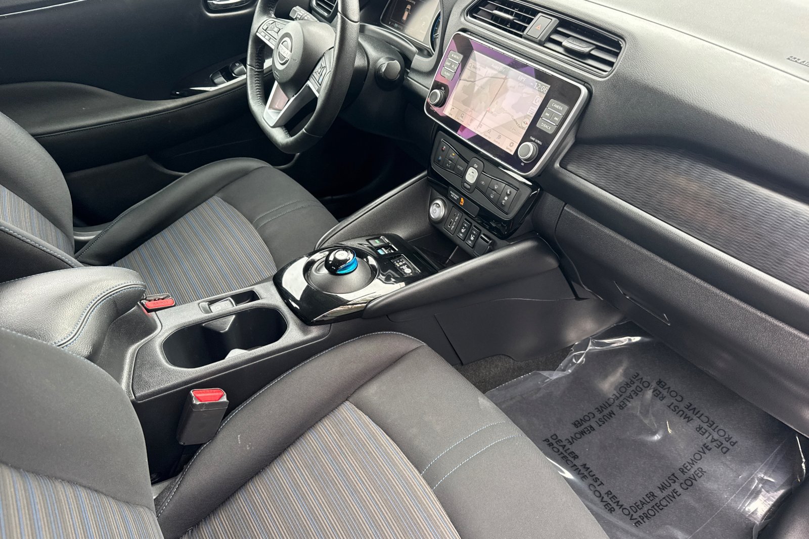 Certified 2025 Nissan Leaf SV Plus FWD image 20