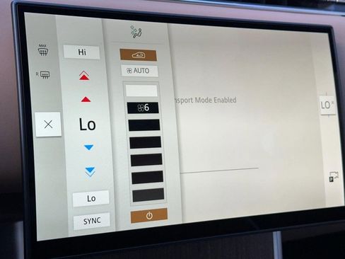 New 2026 Land Rover Range Rover Long Wheelbase SE image 24