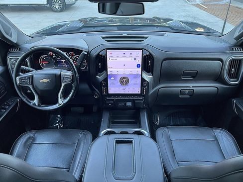 Used 2020 Chevrolet Silverado 2500 LTZ w/ LTZ Texas Edition image 33