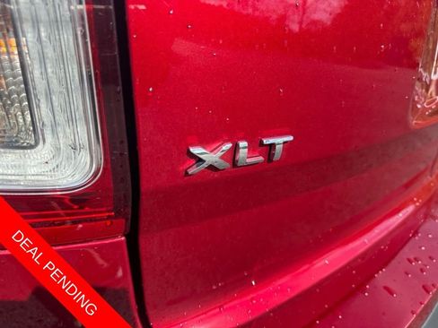 Used 2015 Ford Explorer XLT w/ Equipment Group 202A AWD/4WD image 22