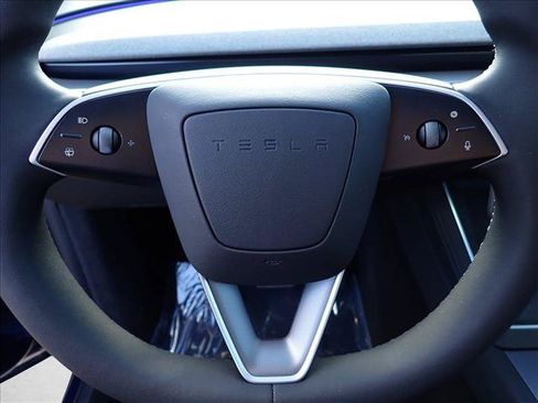 Used 2026 Tesla Model Y Long Range AWD/4WD image 18