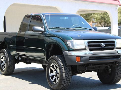 Used 2000 Toyota Tacoma 4x4 Xtracab V6 image 3