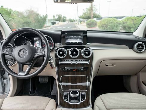 Used 2018 Mercedes-Benz GLC 300 image 17