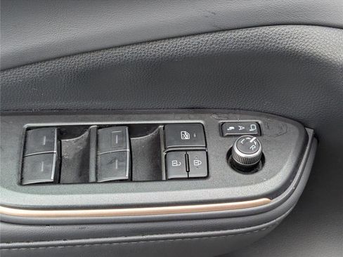 Used 2023 Toyota Crown Platinum image 20