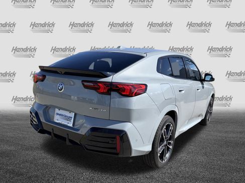 Certified 2025 BMW X2 xDrive28i image 10