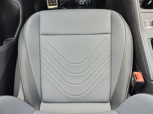 New 2026 Volkswagen Tiguan SE R-Line image 22