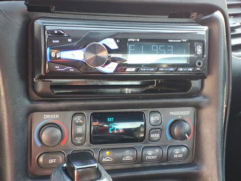 Used 2001 Chevrolet Corvette Base w/ Preferred Equipment Group2 image 9