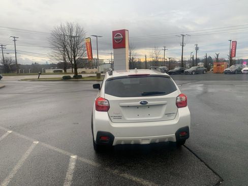 Used 2016 Subaru Crosstrek 2.0i Limited image 6