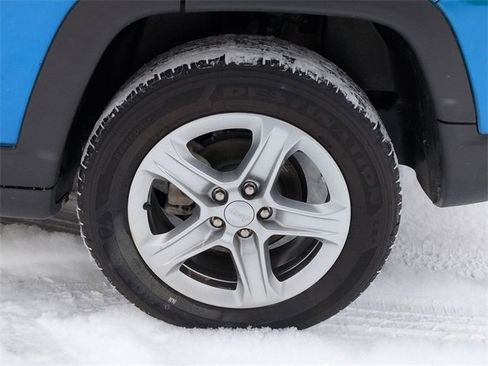 Used 2024 Jeep Compass Latitude w/ Convenience Group image 10