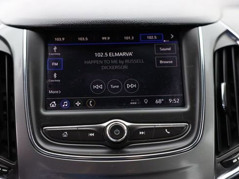 Used 2019 Chevrolet Cruze LT w/ Sun And Sound Package FWD image 23